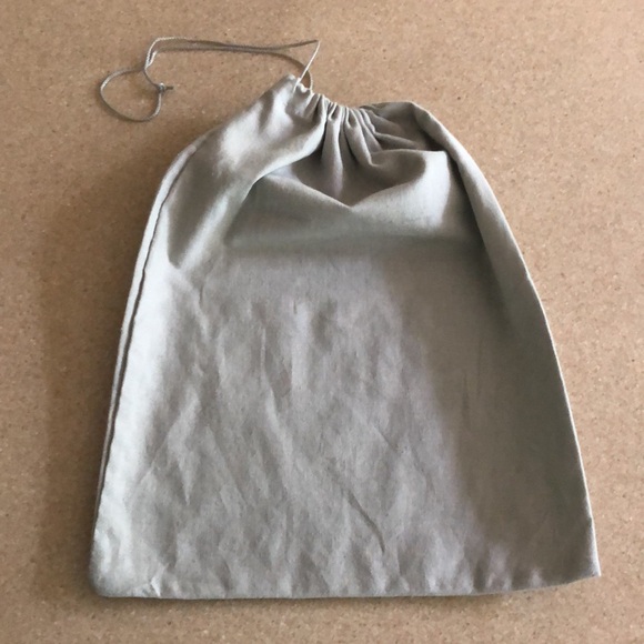 10.5x13.5” Manolo Blahnik Dust Bag - Picture 4 of 9